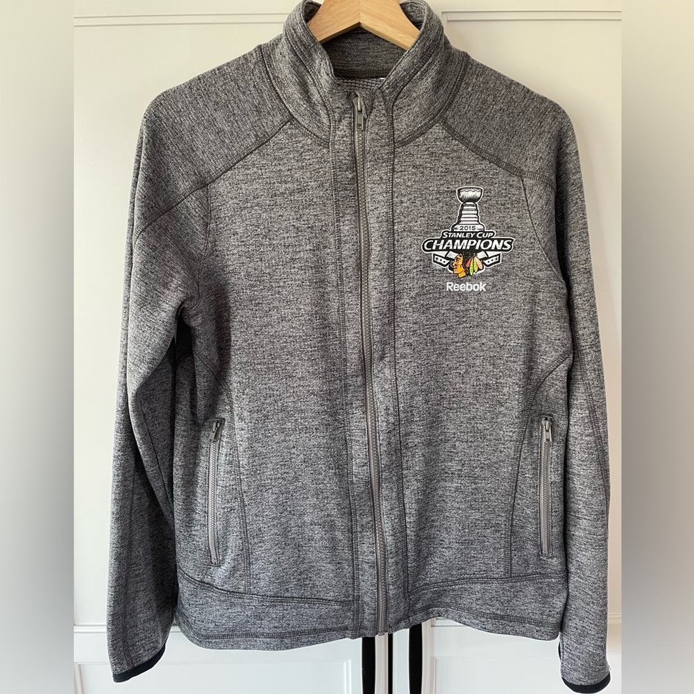 Chicago Blackhawks lightweight women’s jacket Stanley Cup gray Reebok L